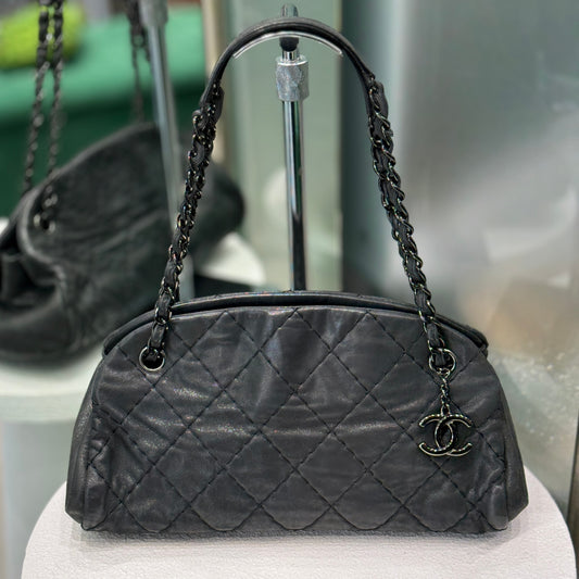 CHANEL Mademoiselle Coco Charm Bowling Bag