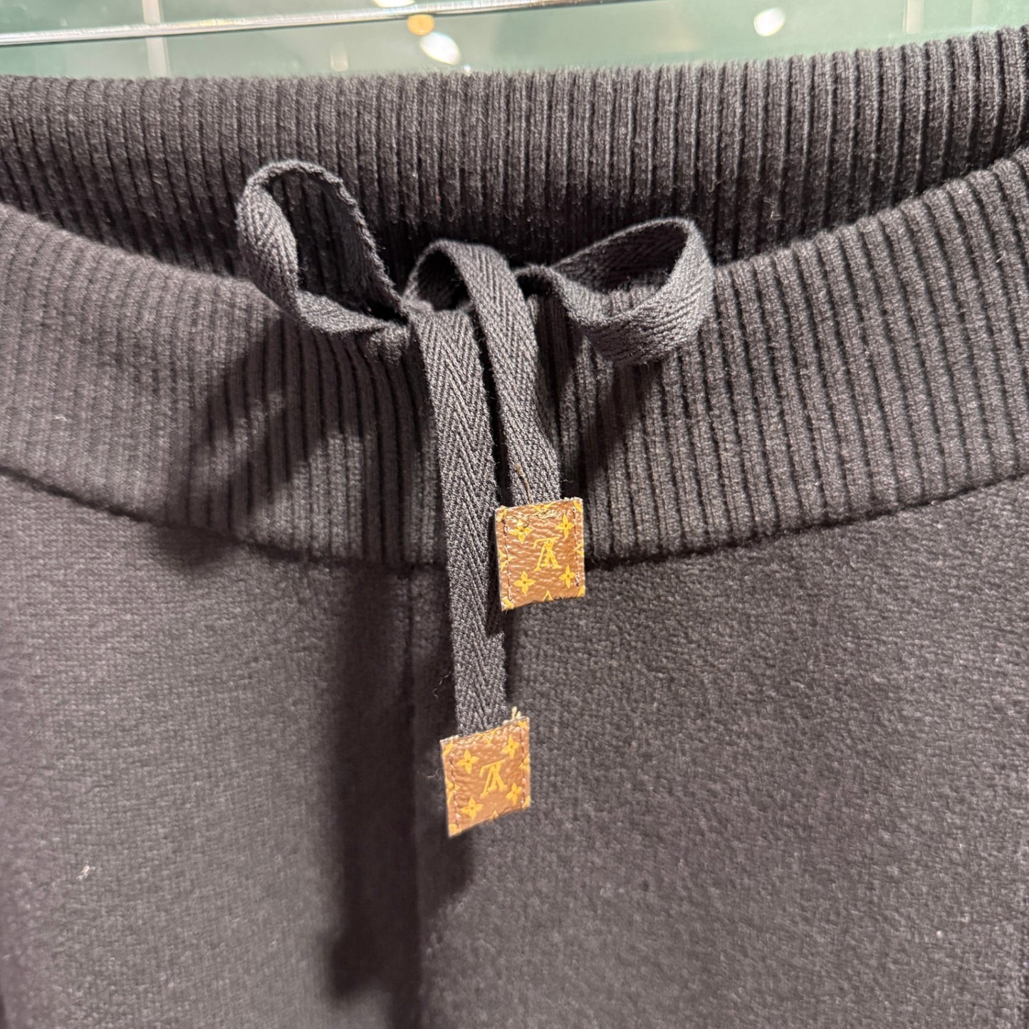 LOUIS VUITTON Monogram Wool Cashmere Knit Set Sz M