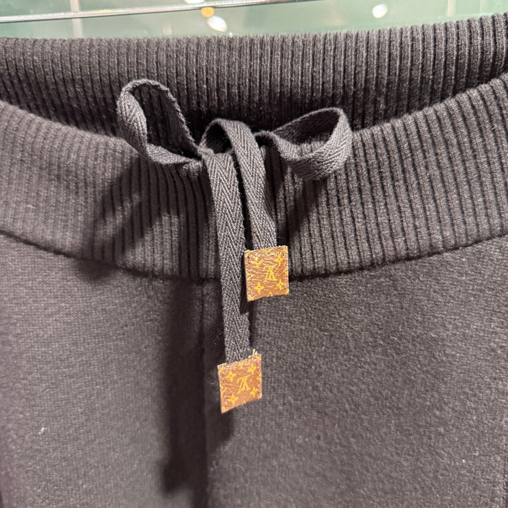 LOUIS VUITTON Monogram Wool Cashmere Knit Set Sz M