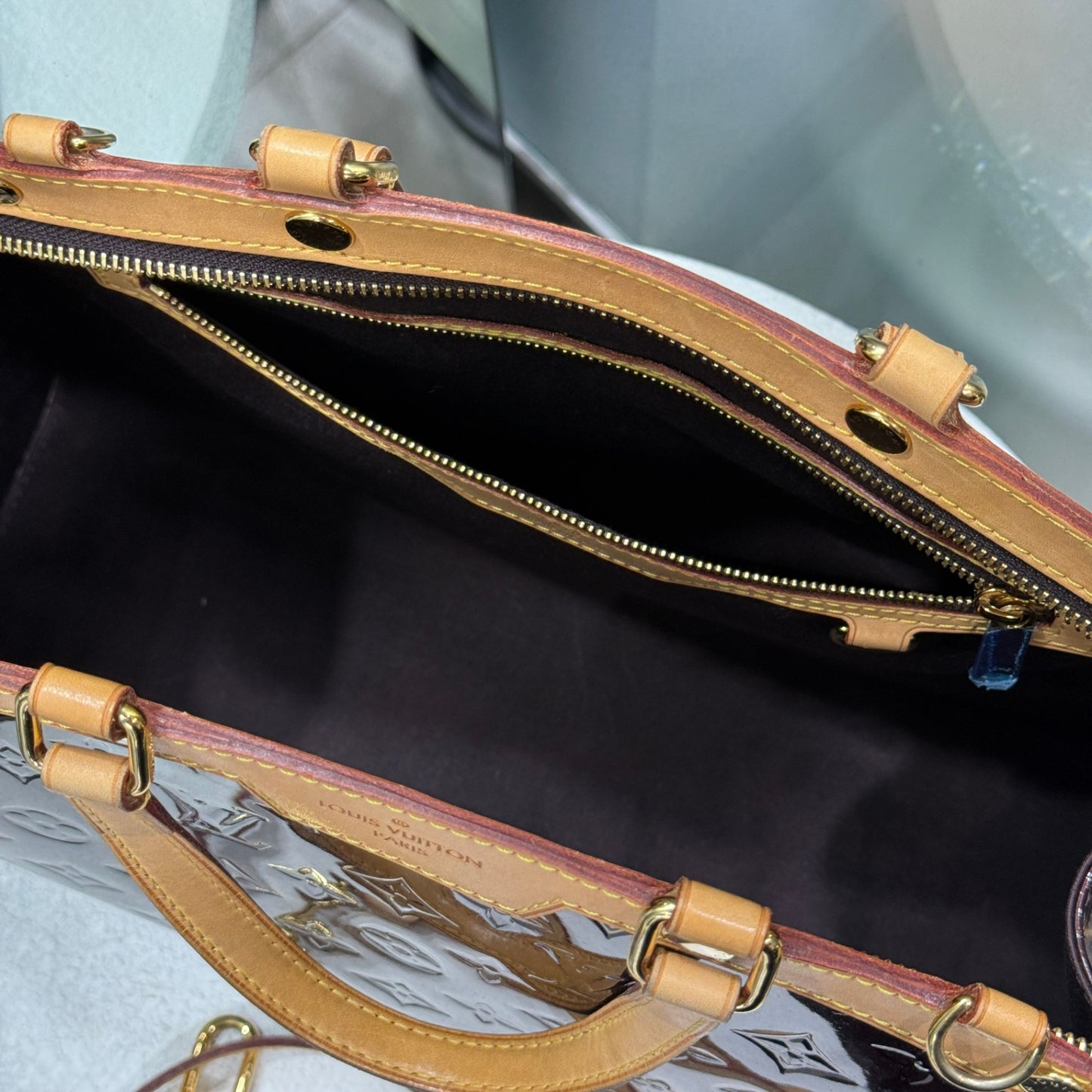 LOUIS VUITTON Brea Bag Burgundy