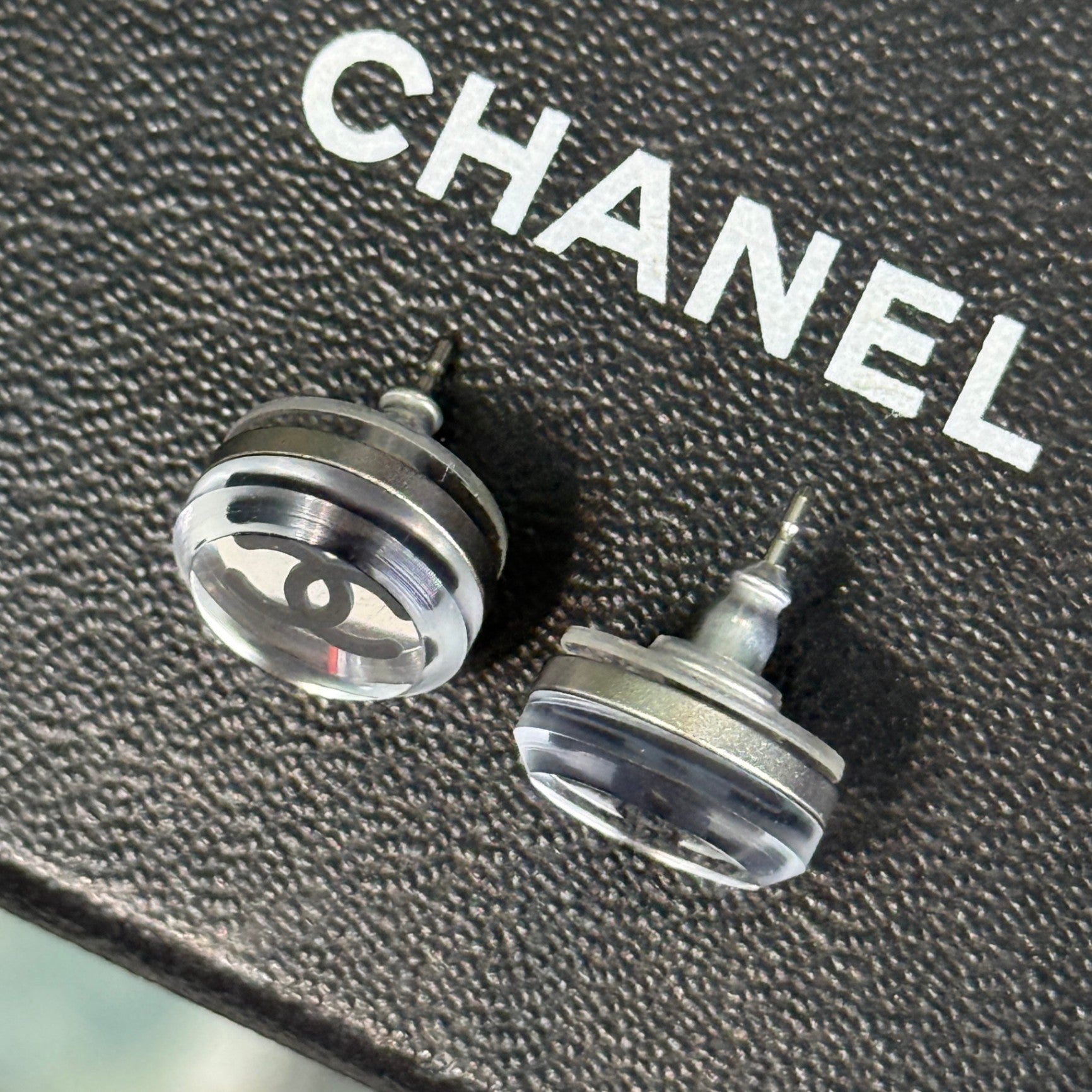 CHANEL 2007 Mirror CC Silver Stud Earrings