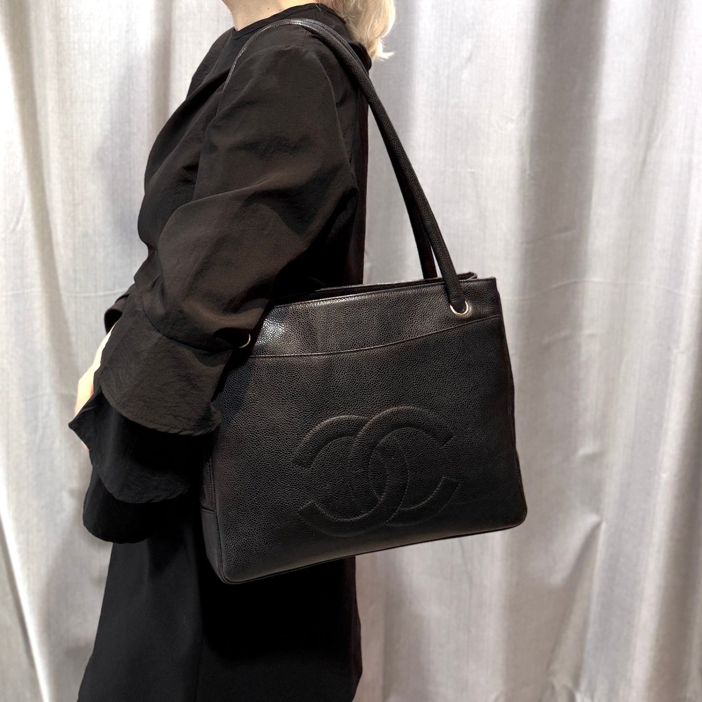CHANEL Vintage Caviar Tote