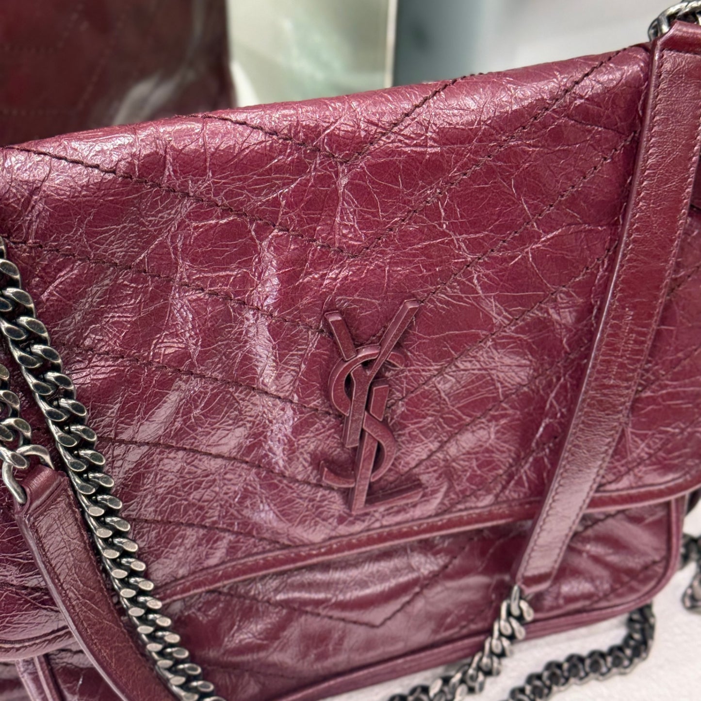 SAINT LAURENT Niki Crossbody Bag Bordeaux
