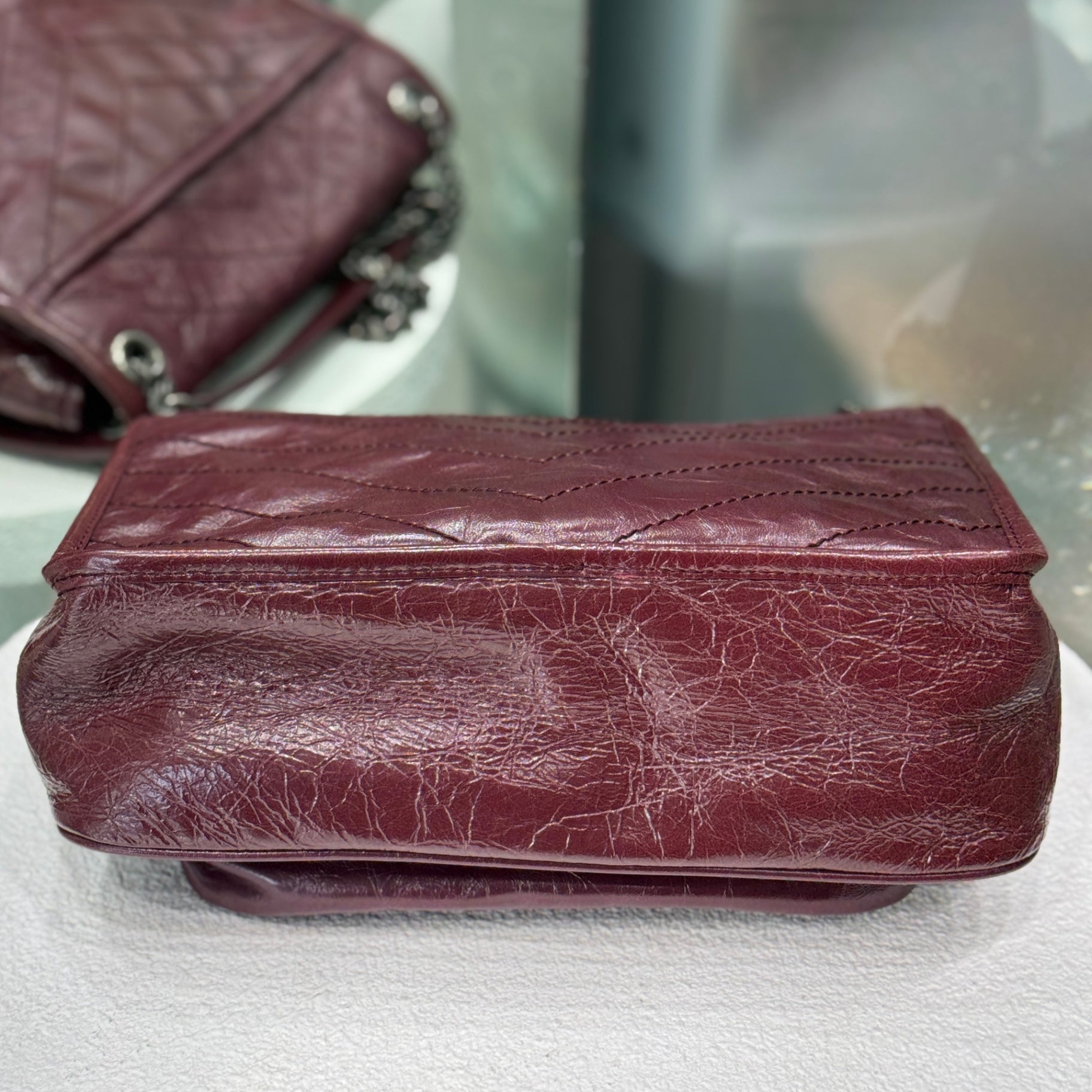 SAINT LAURENT Niki Crossbody Bag Bordeaux