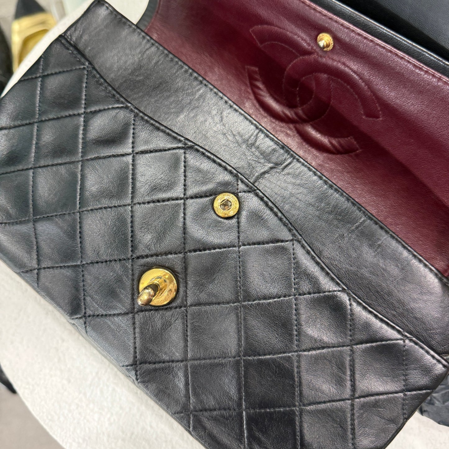 CHANEL Vintage Classic Medium Flap