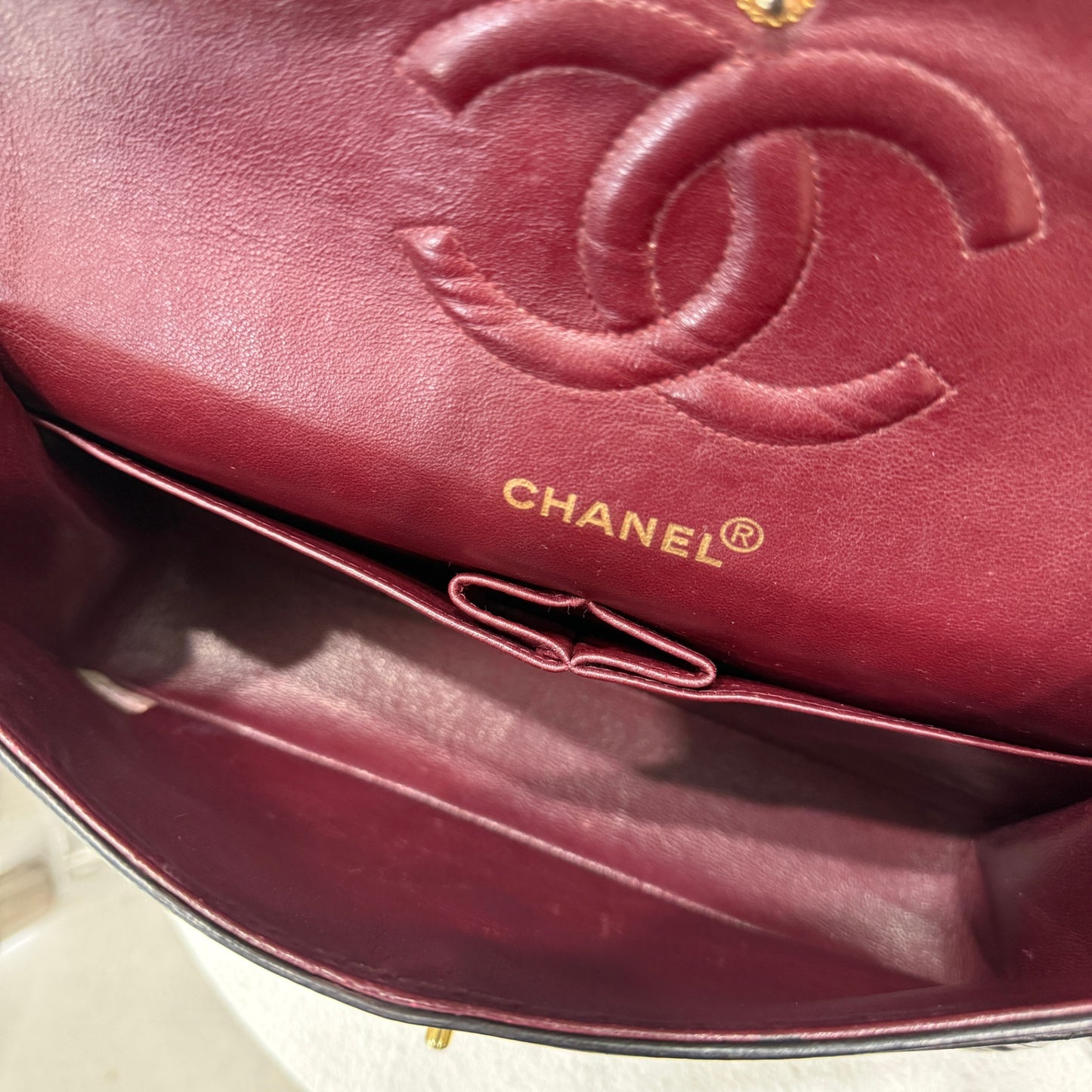 CHANEL Vintage Classic Medium Flap