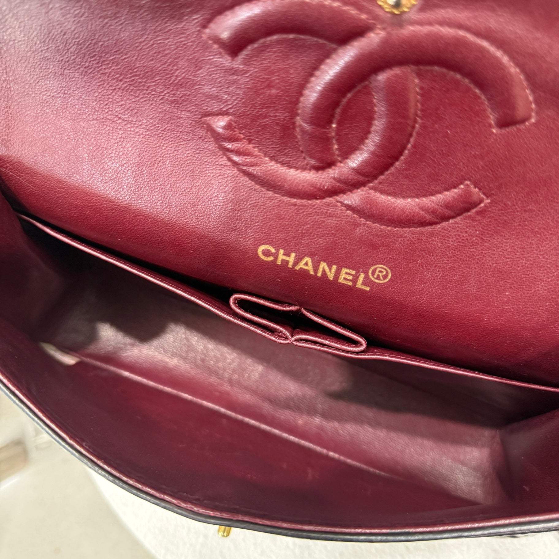 CHANEL Vintage Classic Medium Flap