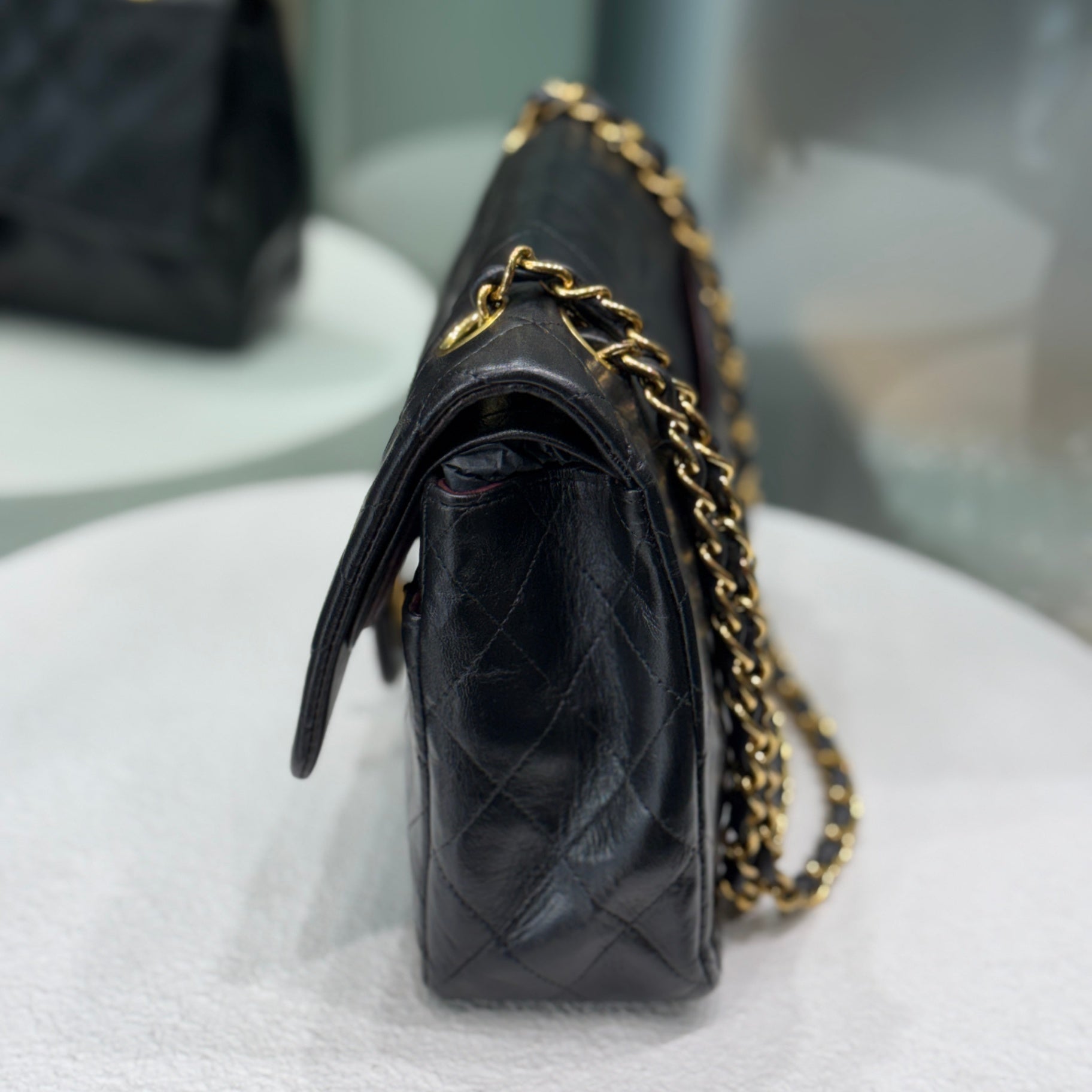 CHANEL Vintage Classic Medium Flap