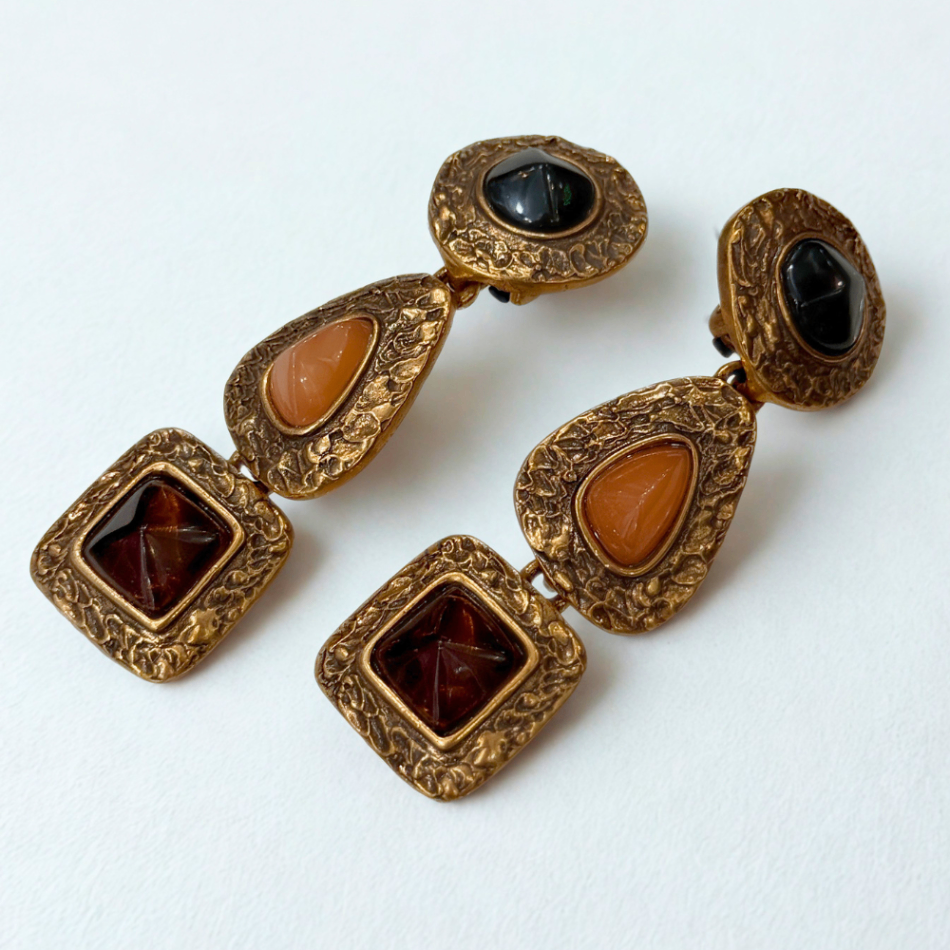 OSCAR DE LA RENTA Vintage Clip Earrings