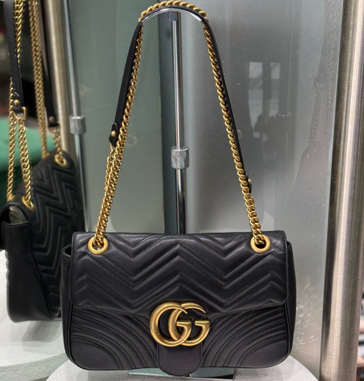 GUCCI GG Marmont Bag Medium - Black