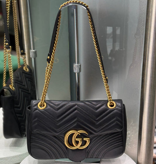 GUCCI GG Marmont Bag Medium - Black
