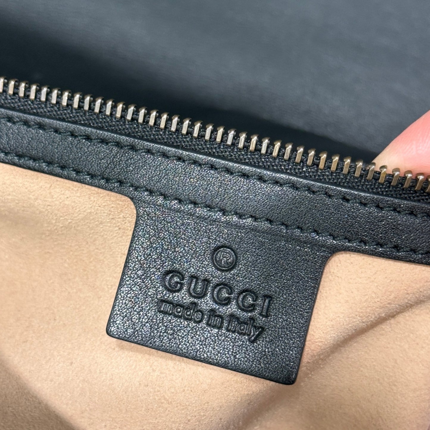 GUCCI GG Marmont Bag Medium - Black