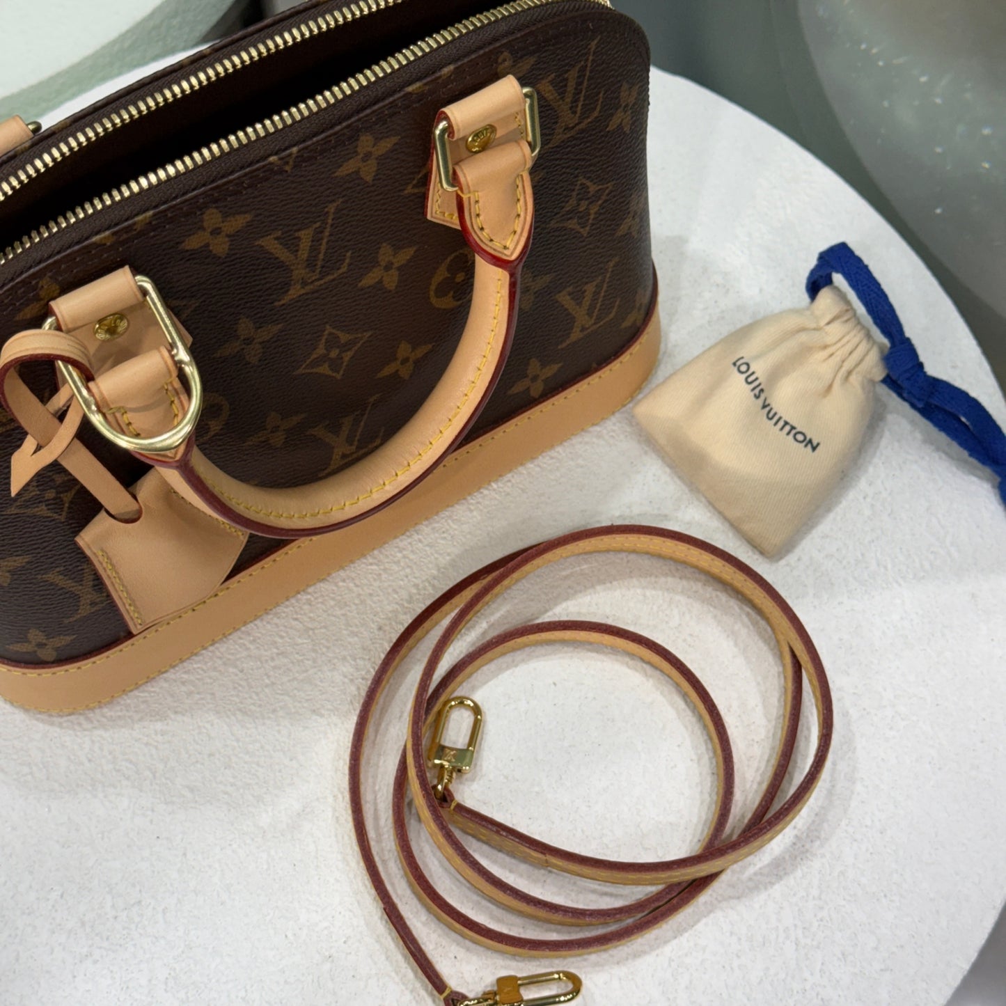 LOUIS VUITTON Alma BB