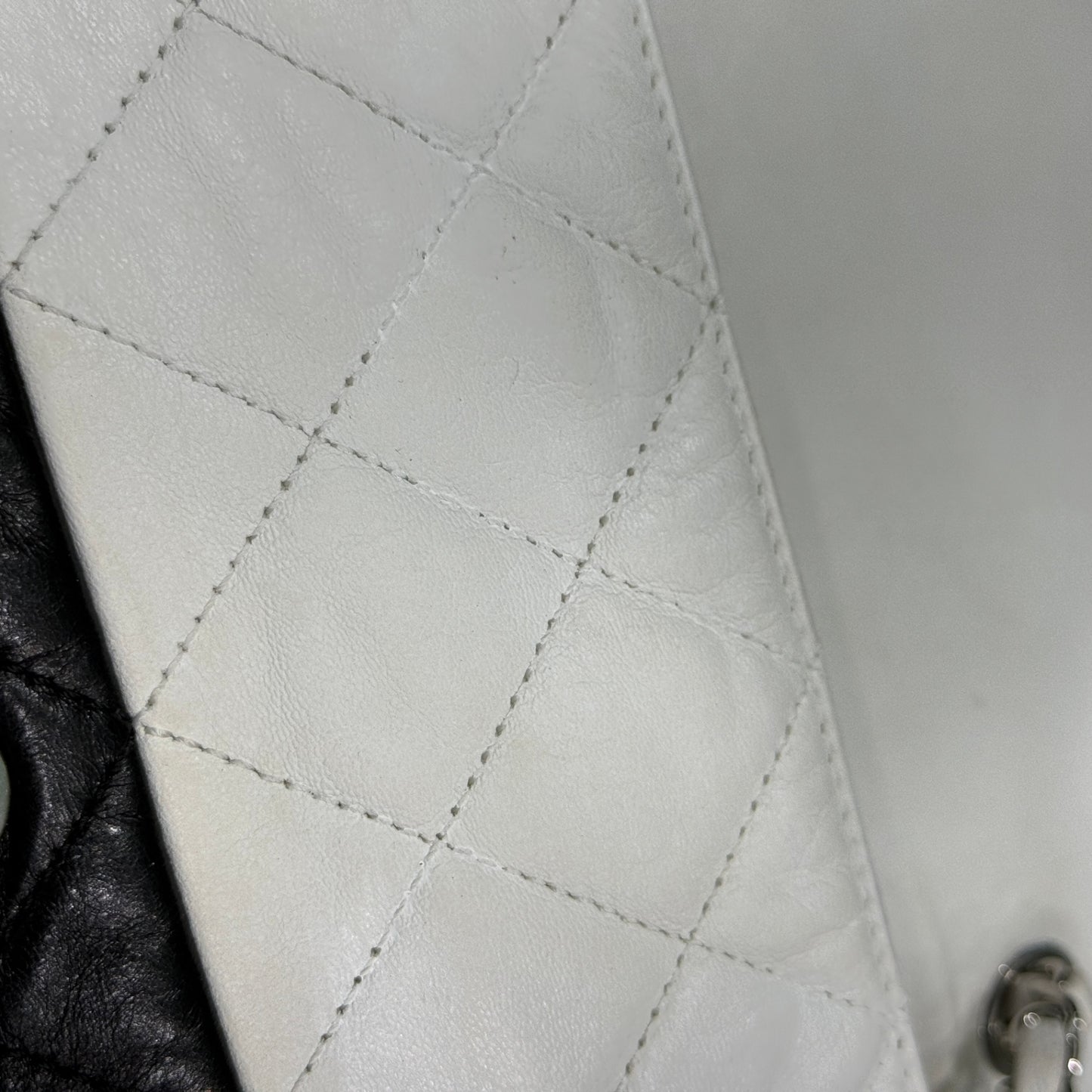 CHANEL Classic Flap Black & White