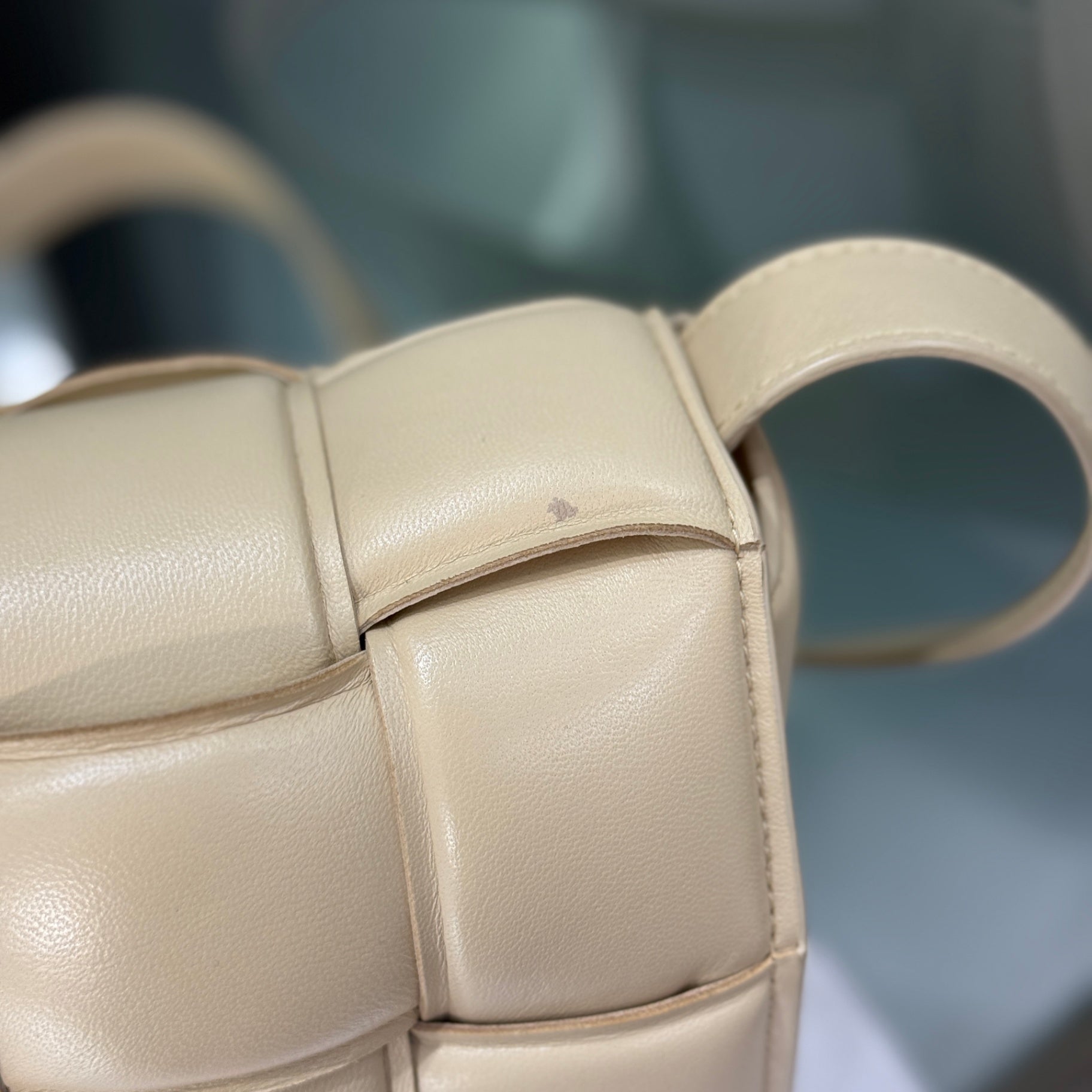 BOTTEGA VENETA Creme Padded Cassette Bag