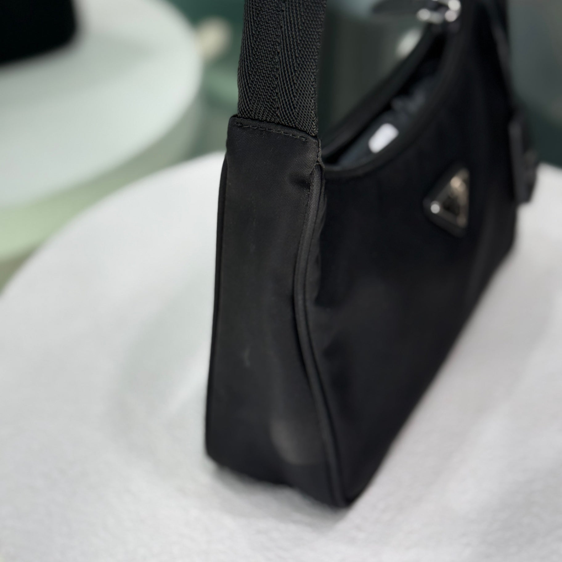 PRADA Nylon Re-Edition 2000 Shoulder Bag - Black