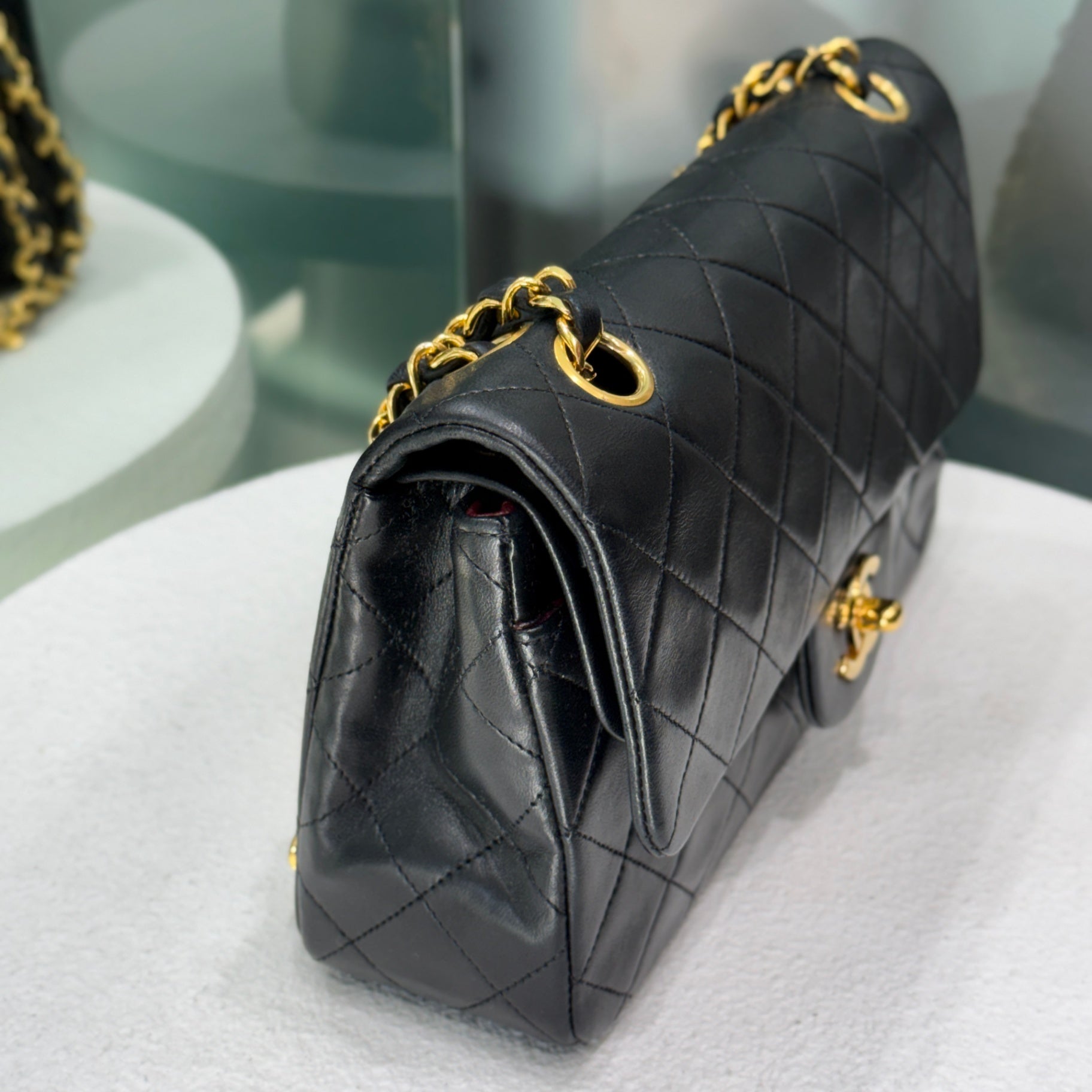 CHANEL Vintage Small Double Flap - Black
