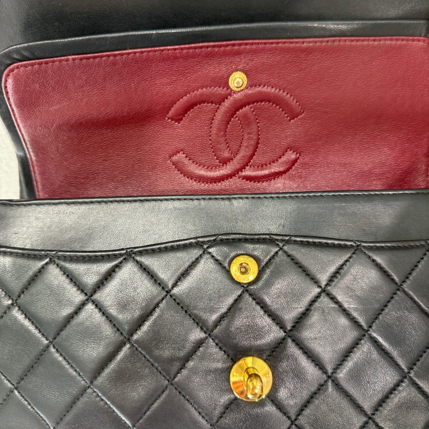 CHANEL Vintage Small Double Flap - Black