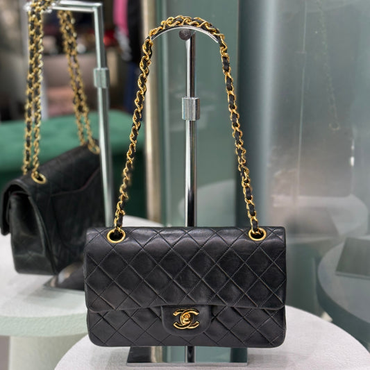 CHANEL Vintage Small Double Flap - Black