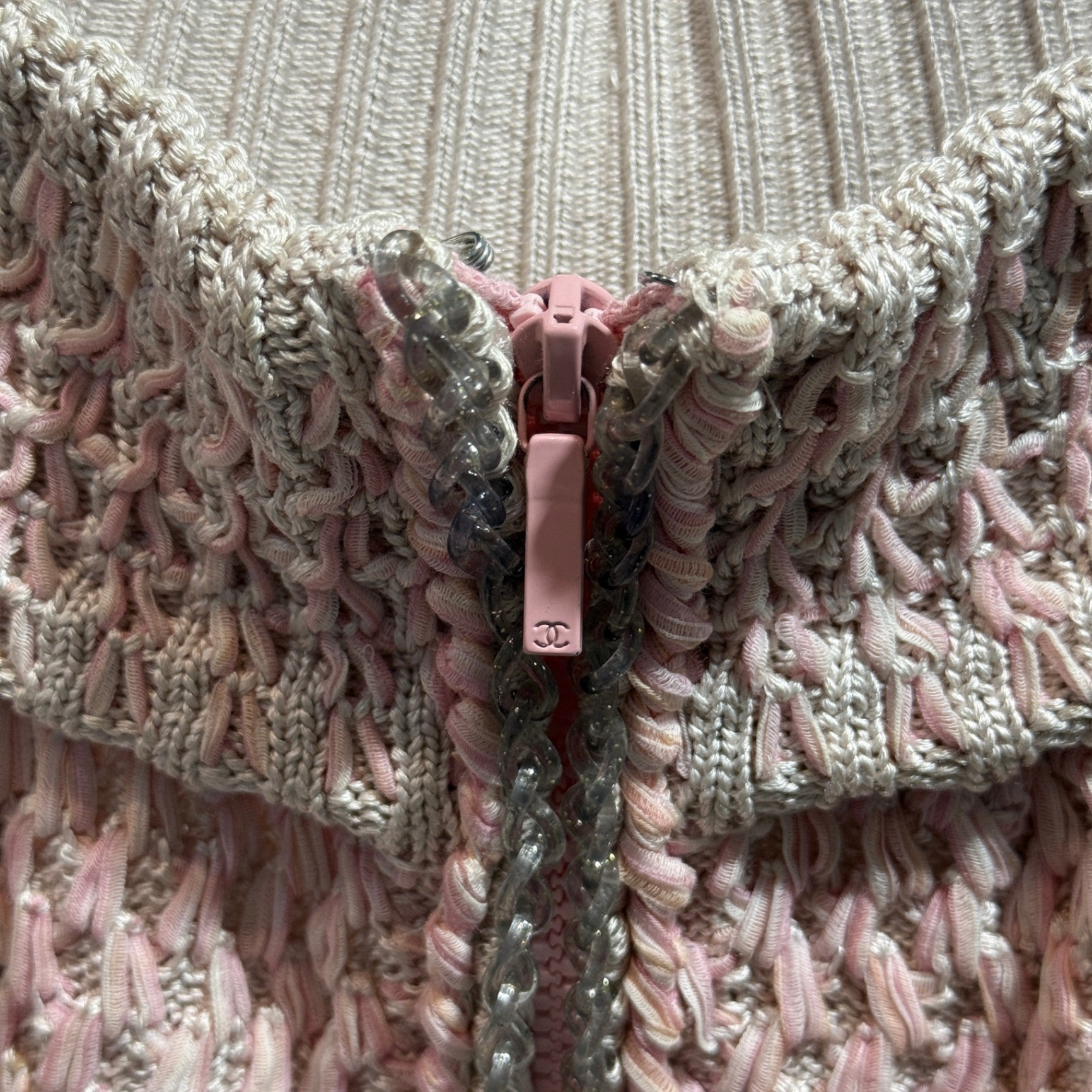 CHANEL SS11 Pink Bouclé Knit Zip Skirt Sz 40