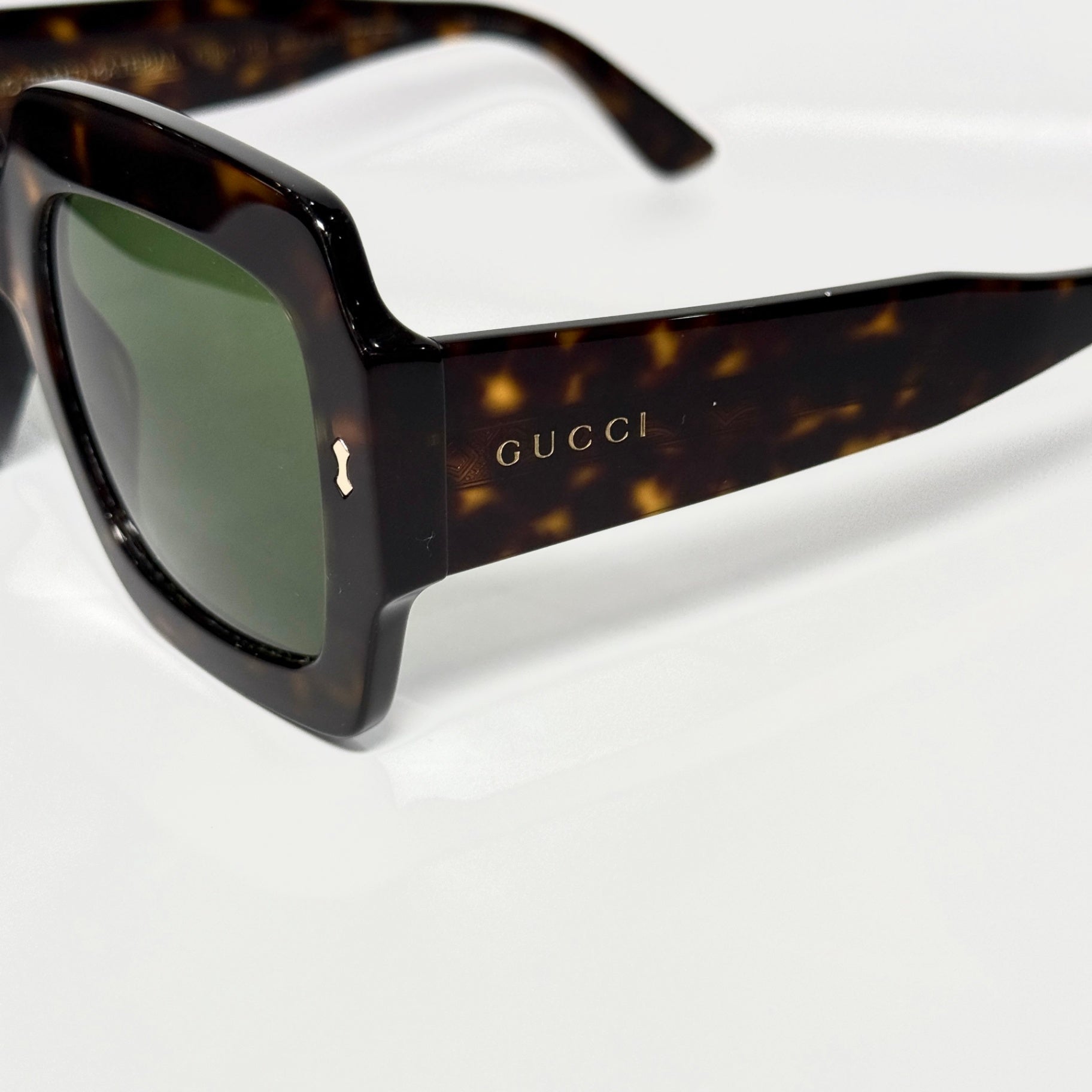 GUCCI Tortoise Shell Sunglasses with Case