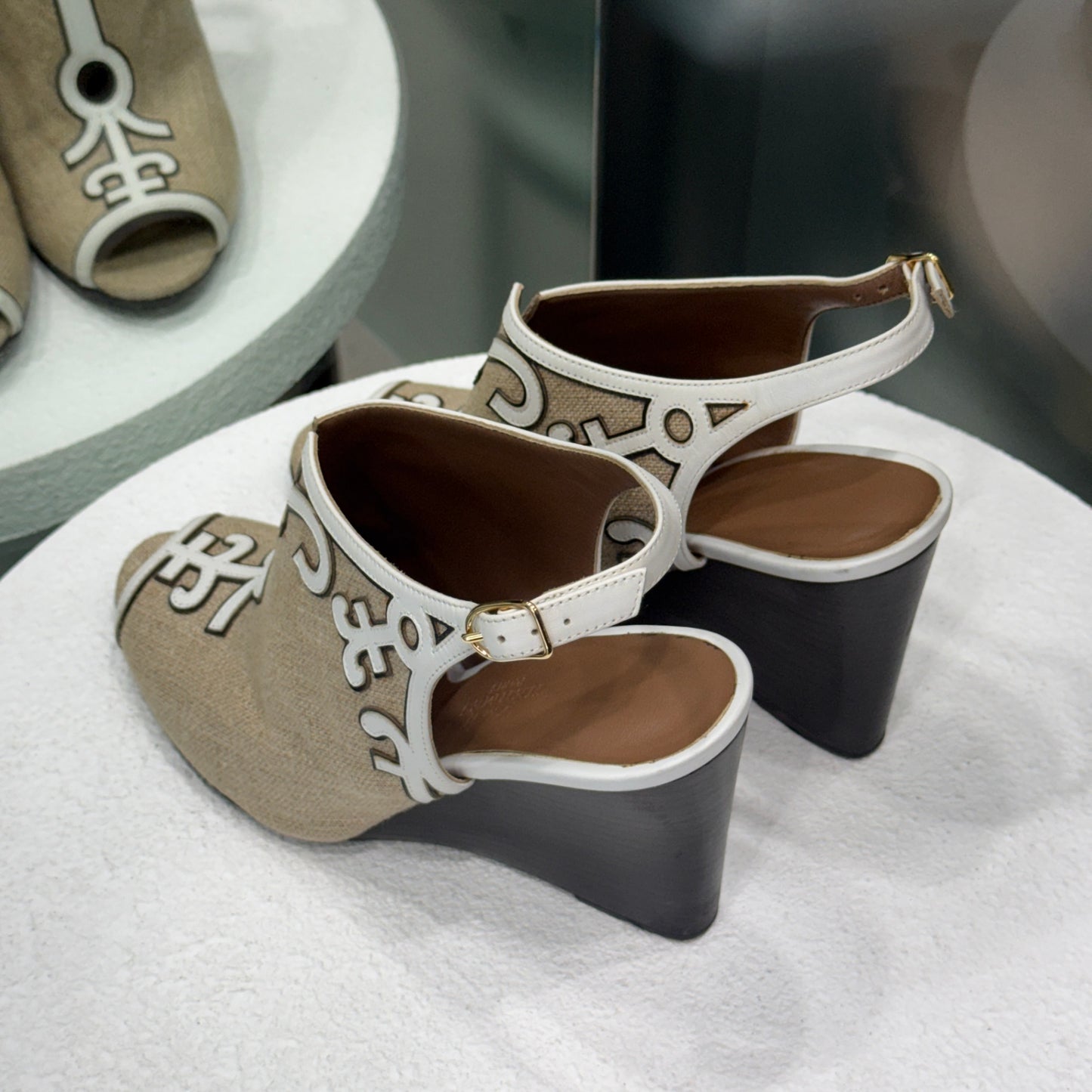 HERMES Canvas Wedge Sz 35.5