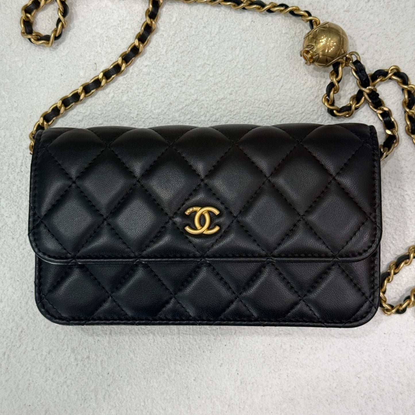 CHANEL Pearl Crush WOC - Black