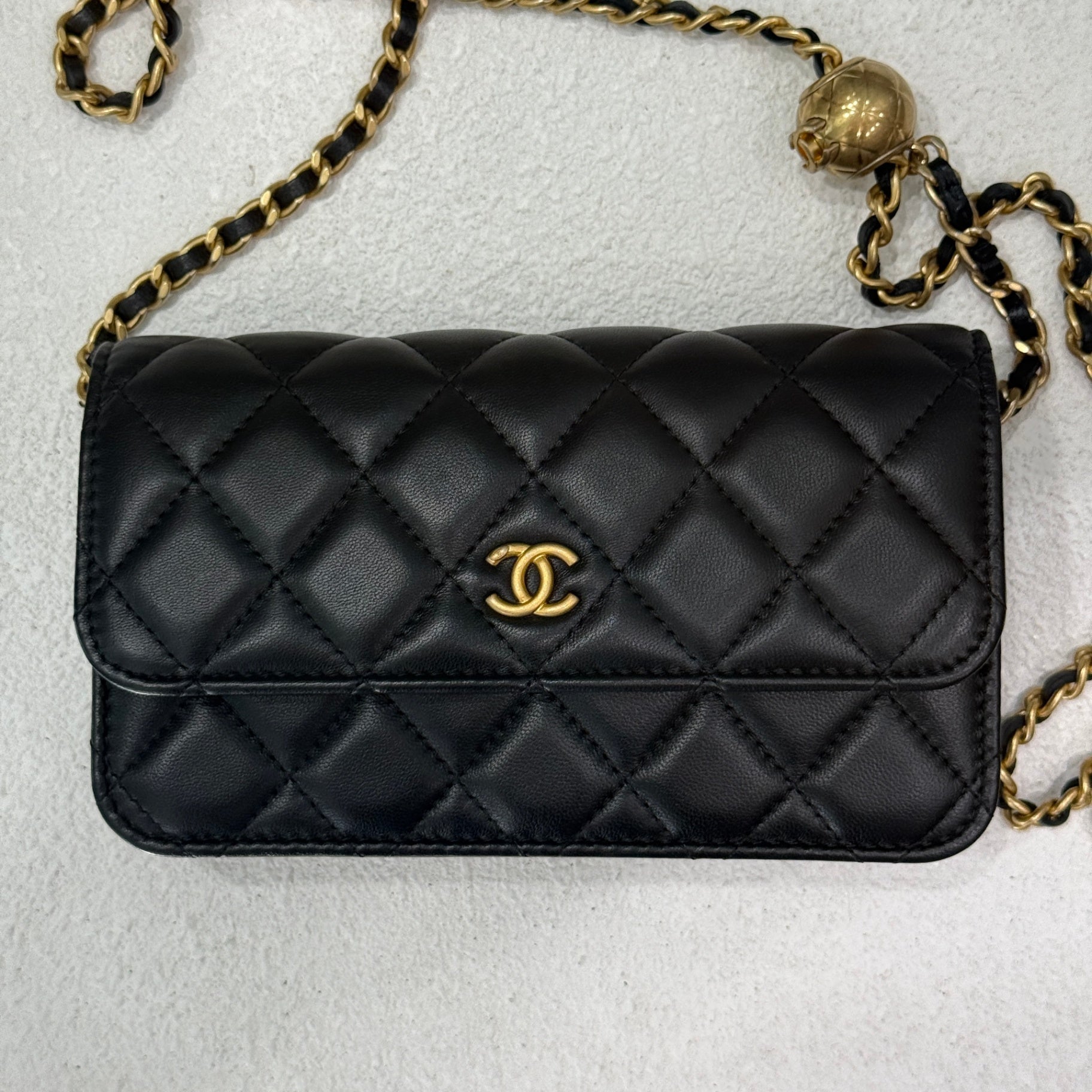 CHANEL Pearl Crush WOC - Black