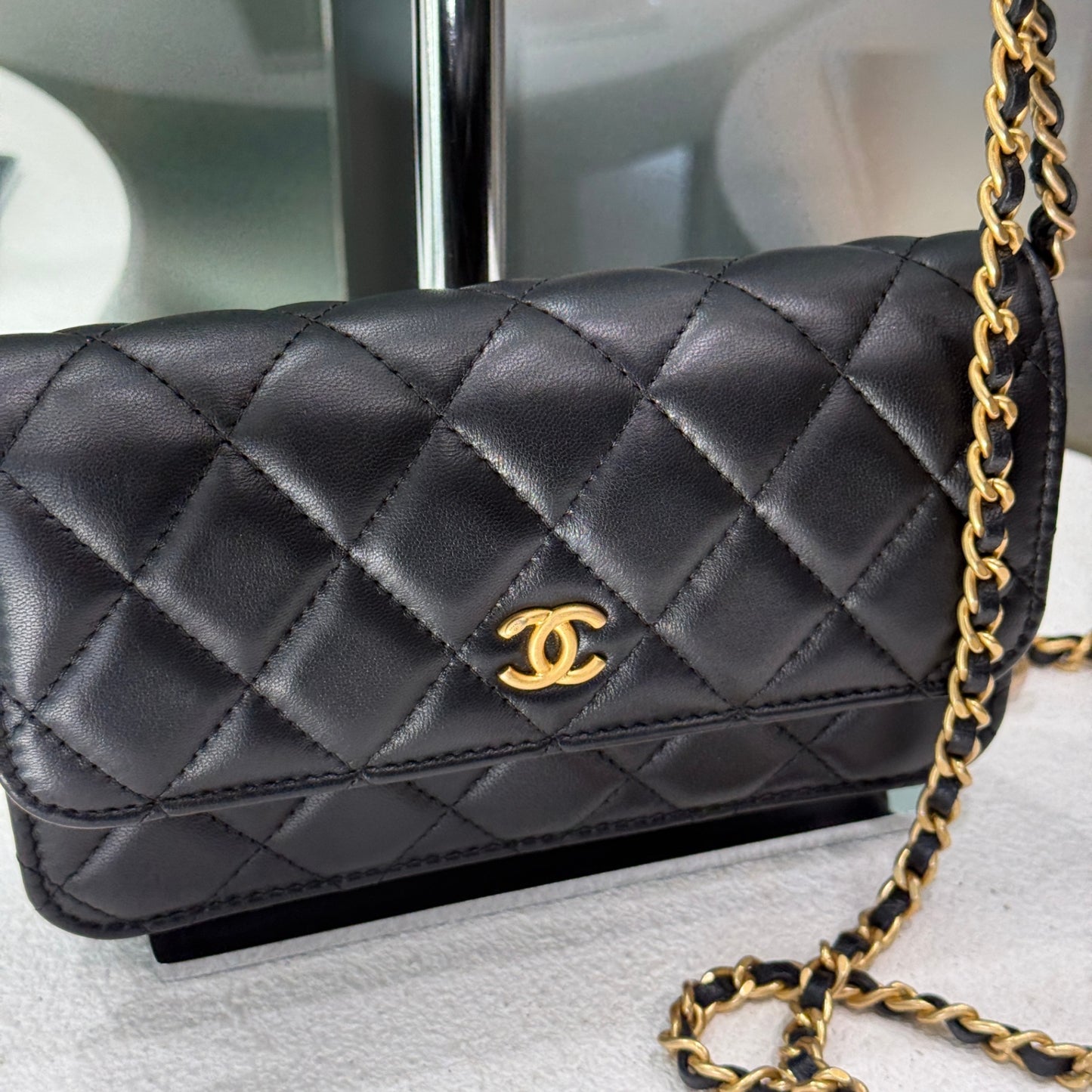 CHANEL Pearl Crush WOC - Black
