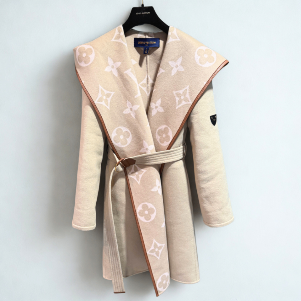 LOUIS VUITTON Camel Coat Sz 36
