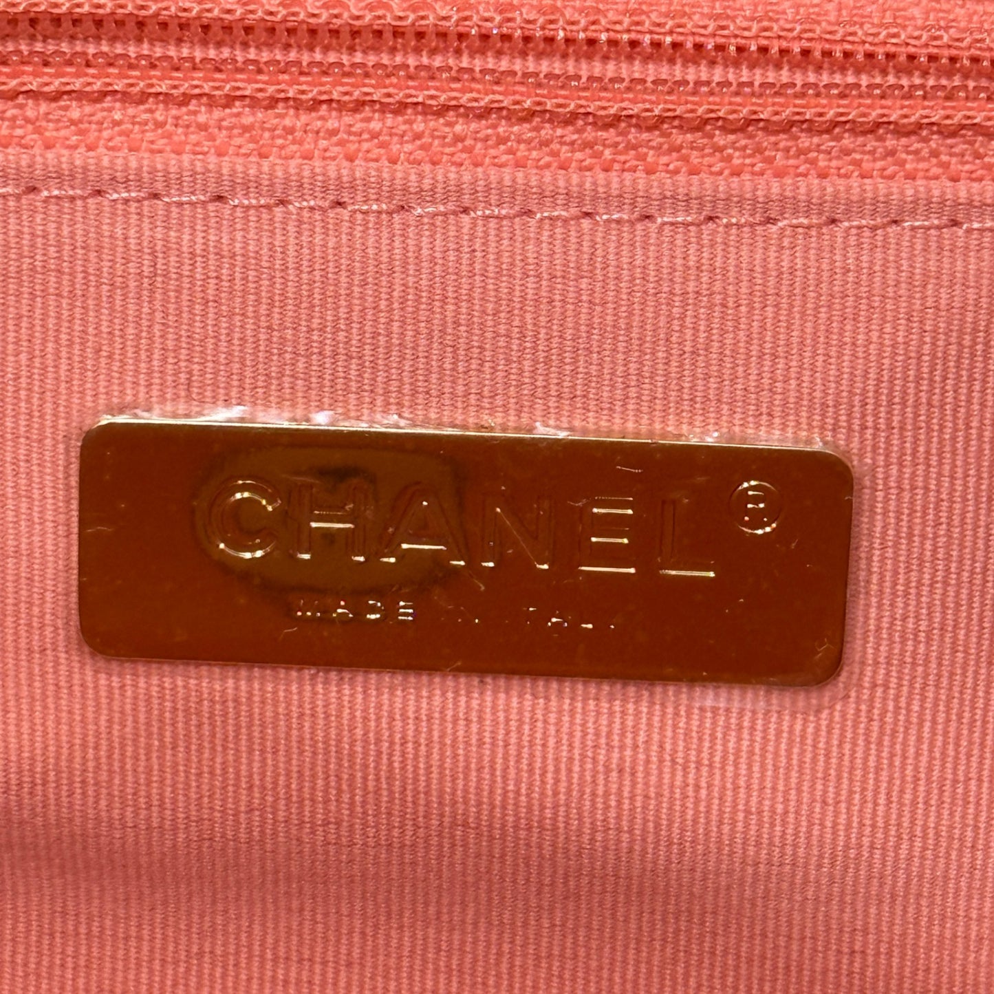 CHANEL 19 Large - Coral
