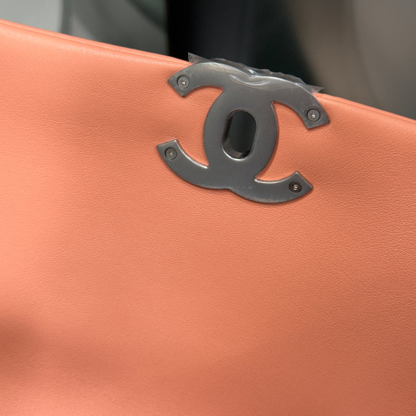 CHANEL 19 Large - Coral