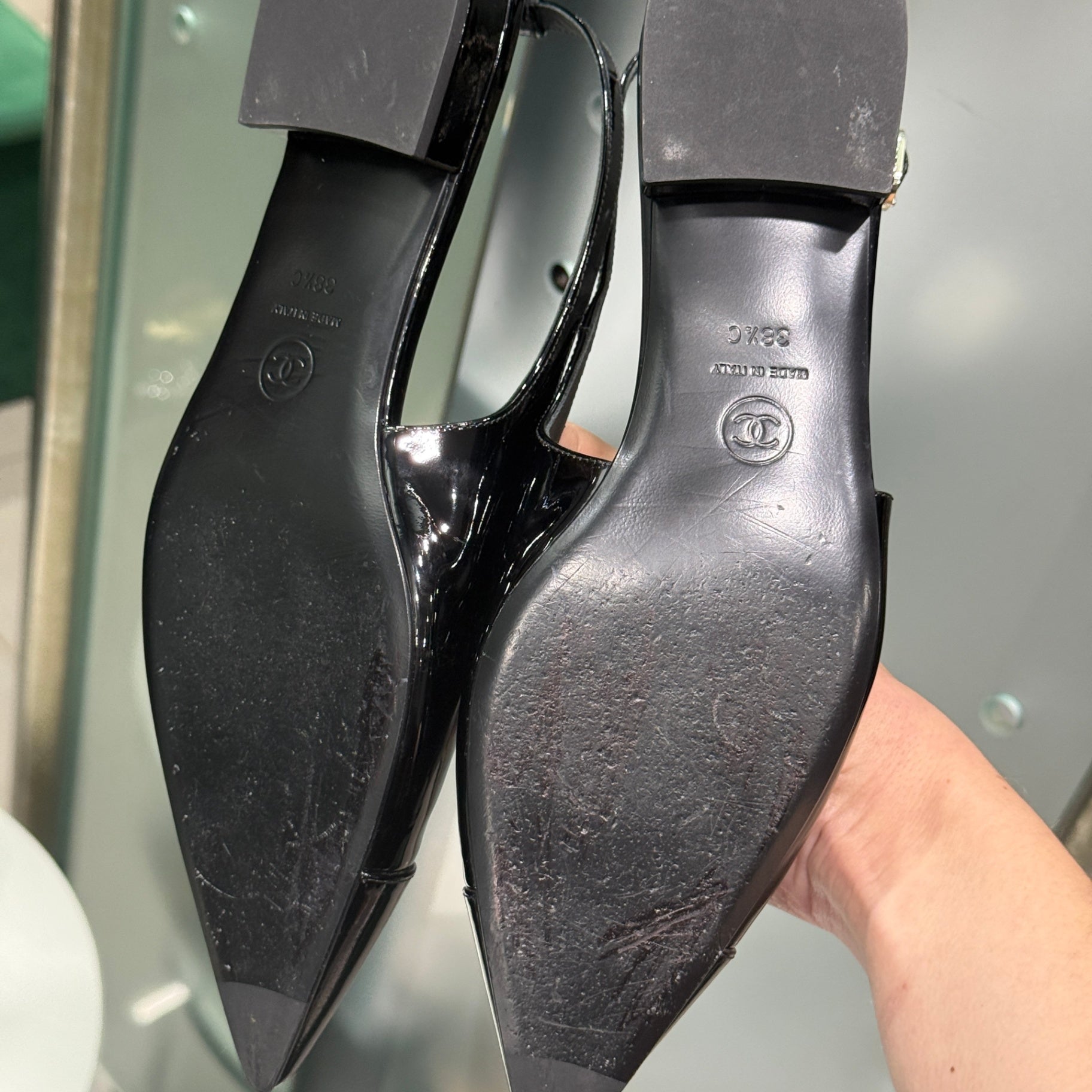 CHANEL Black Patent Point Flats Sz 38.5