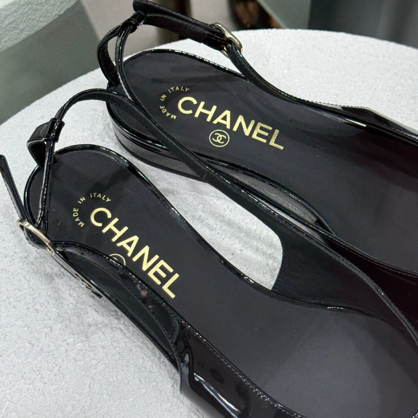 CHANEL Black Patent Point Flats Sz 38.5