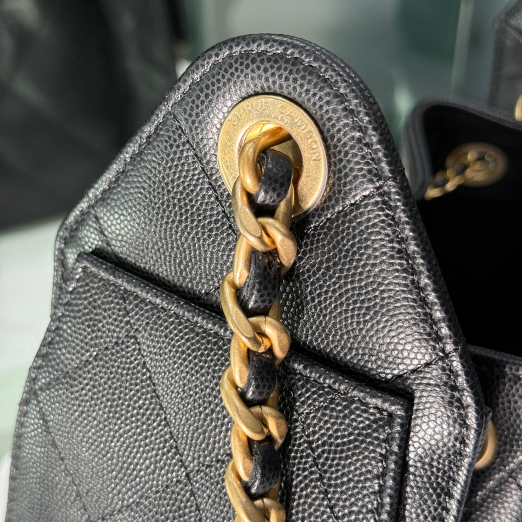 CHANEL 25 Mini - Black Caviar