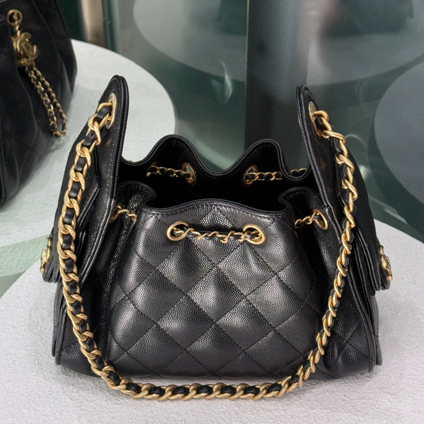 CHANEL 25 Mini - Black Caviar