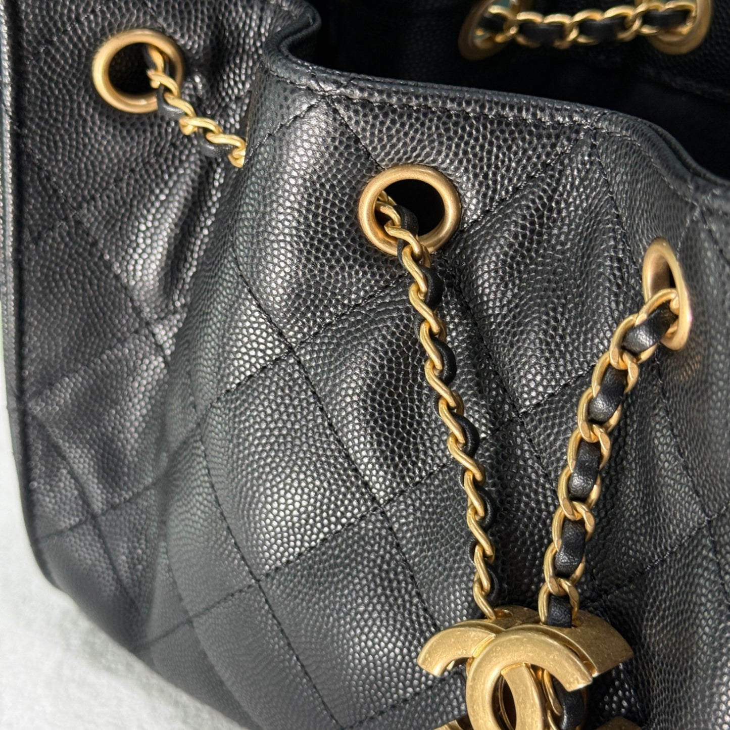 CHANEL 25 Mini - Black Caviar