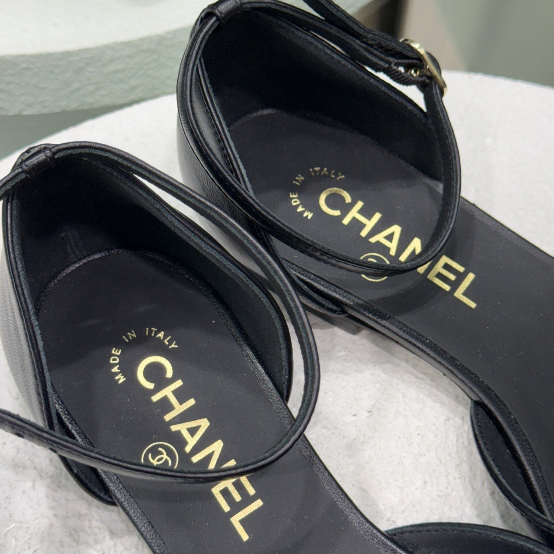 CHANEL Black Flower Flats Sz 38