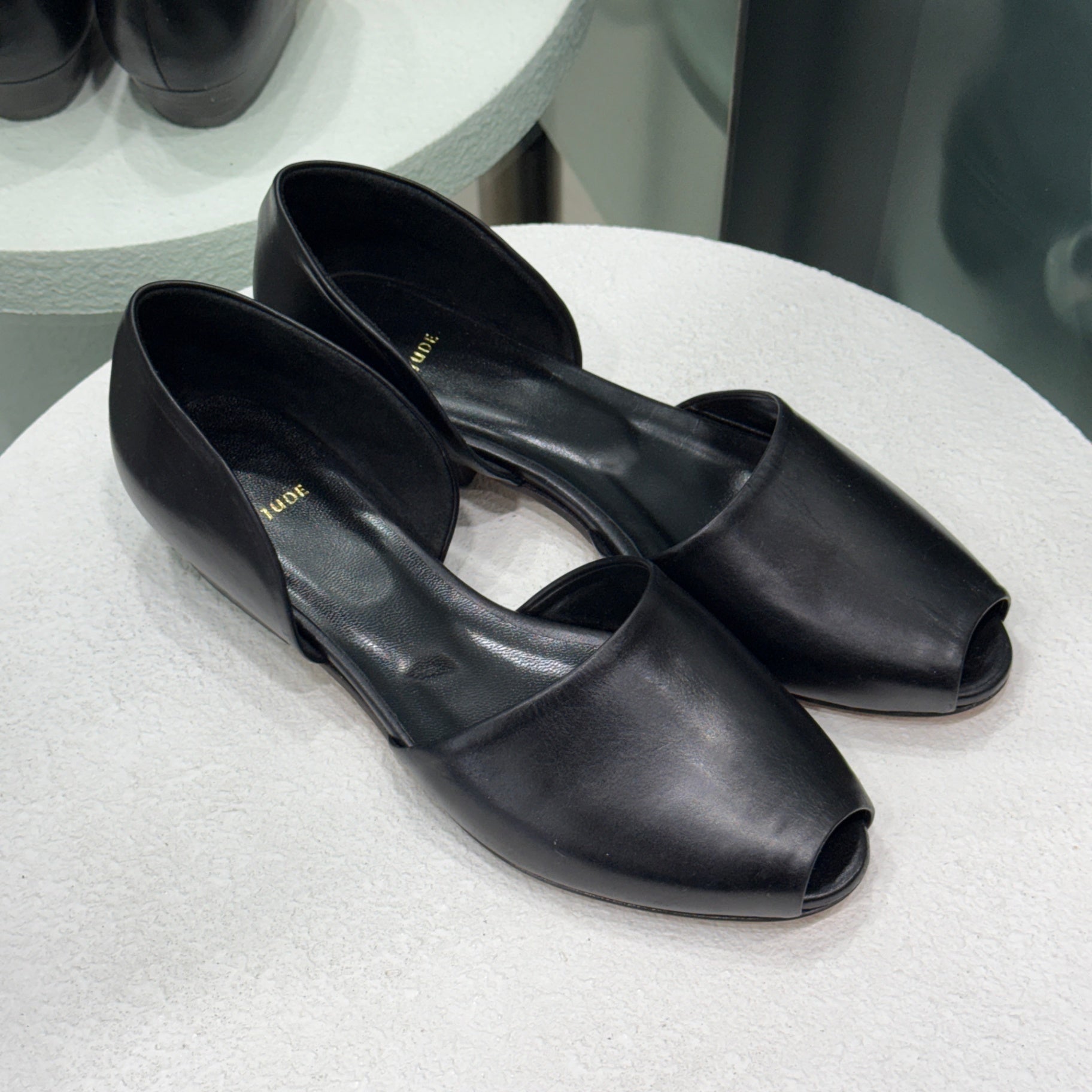 JUDE Black Flats Sz 37