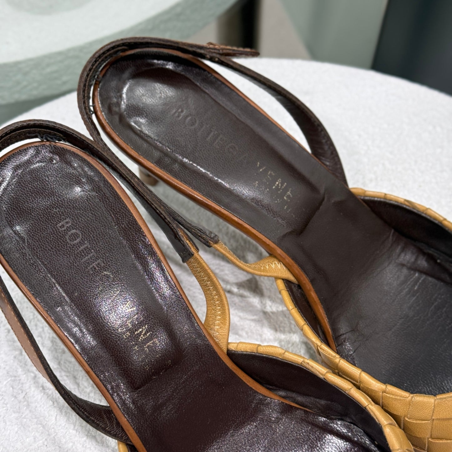 BOTTEGA VENETA Intrecciato Weave Leather Pumps Sz 38