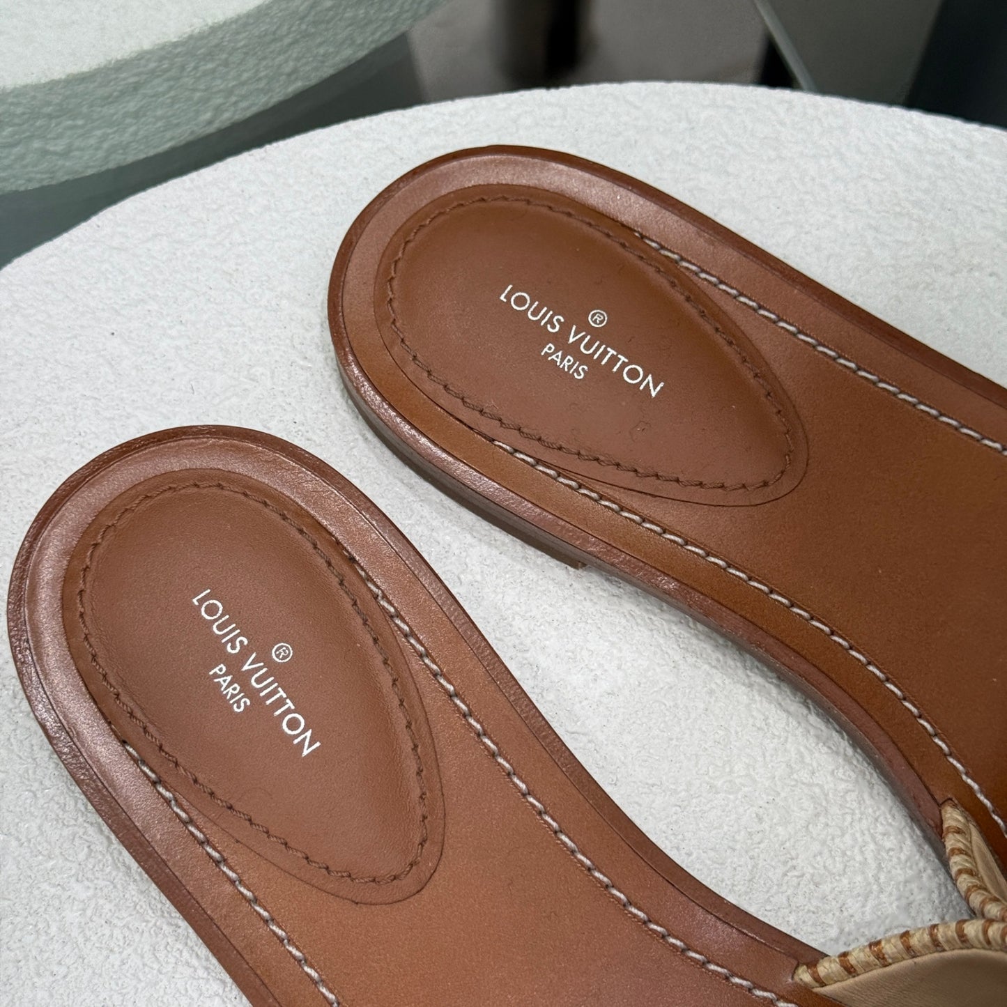 LOUIS VUITTON Brown/Beige Raffia Lock It Slides Sz 38