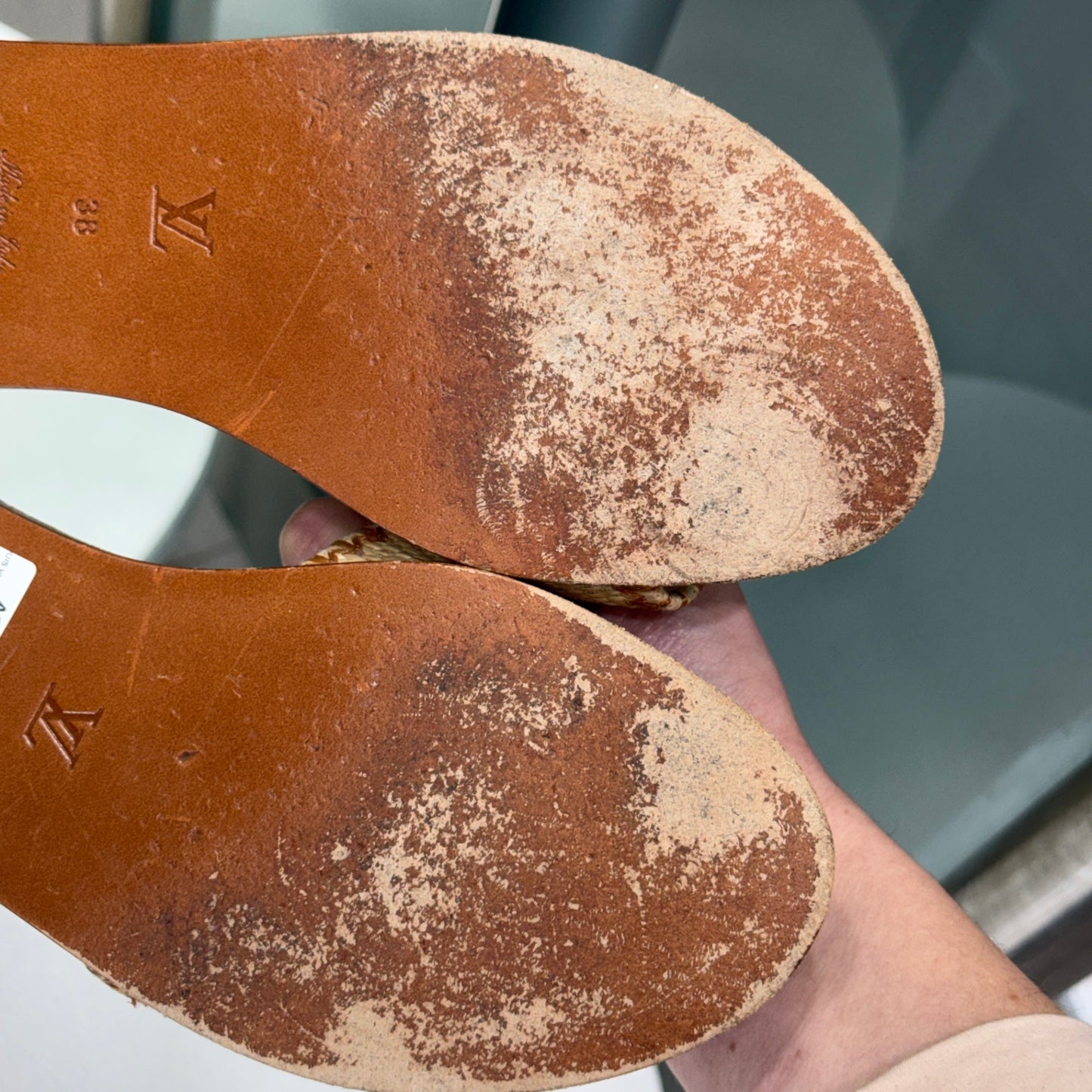 LOUIS VUITTON Brown/Beige Raffia Lock It Slides Sz 38