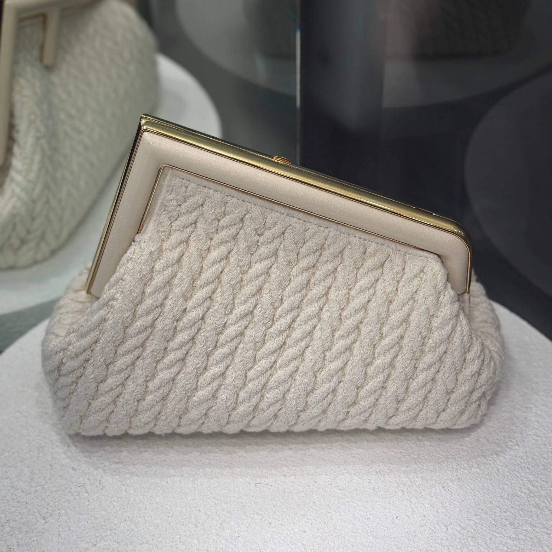FENDI First Shearling - Creme