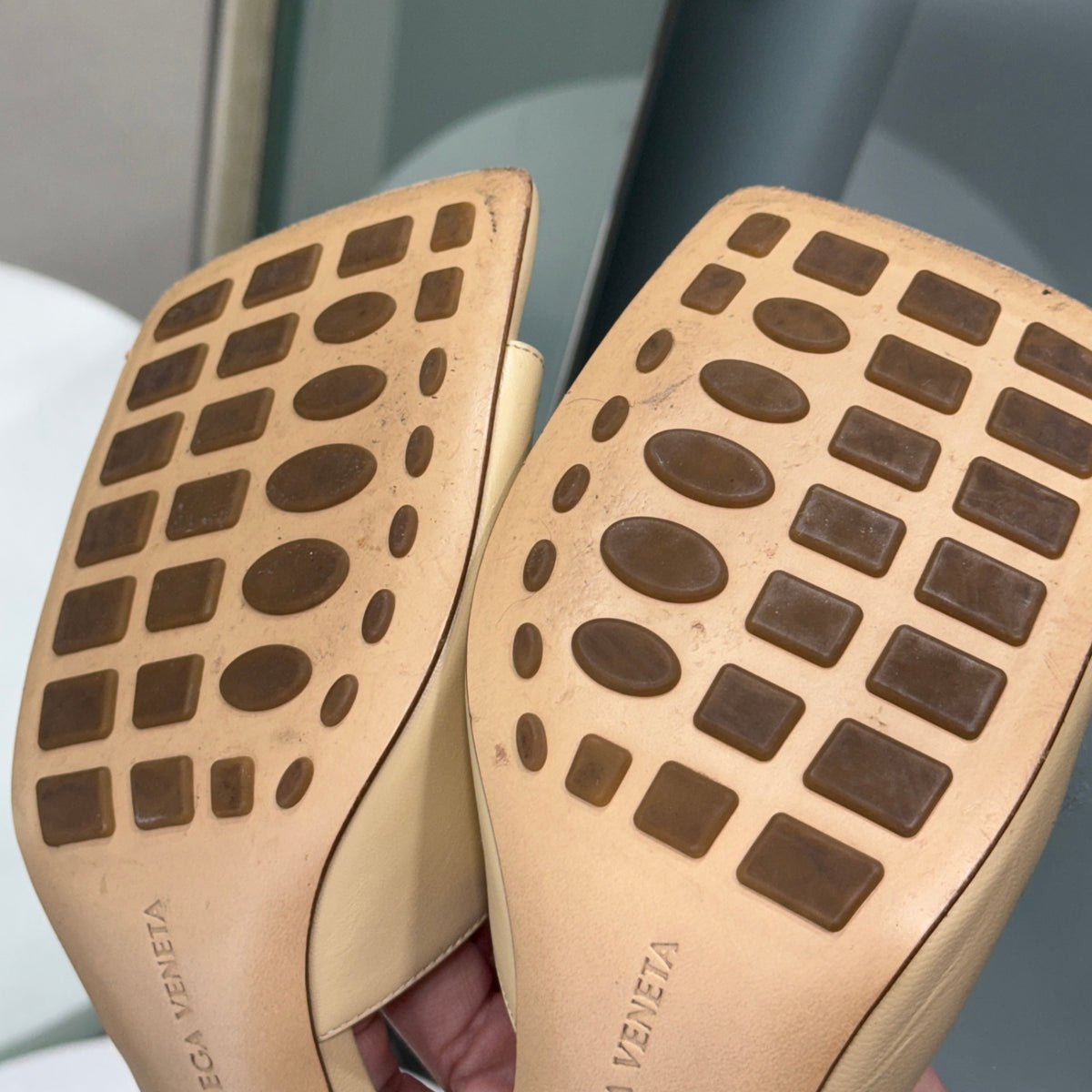 BOTTEGA VENETA Creme Lido Square-Toe Sandals Sz 39