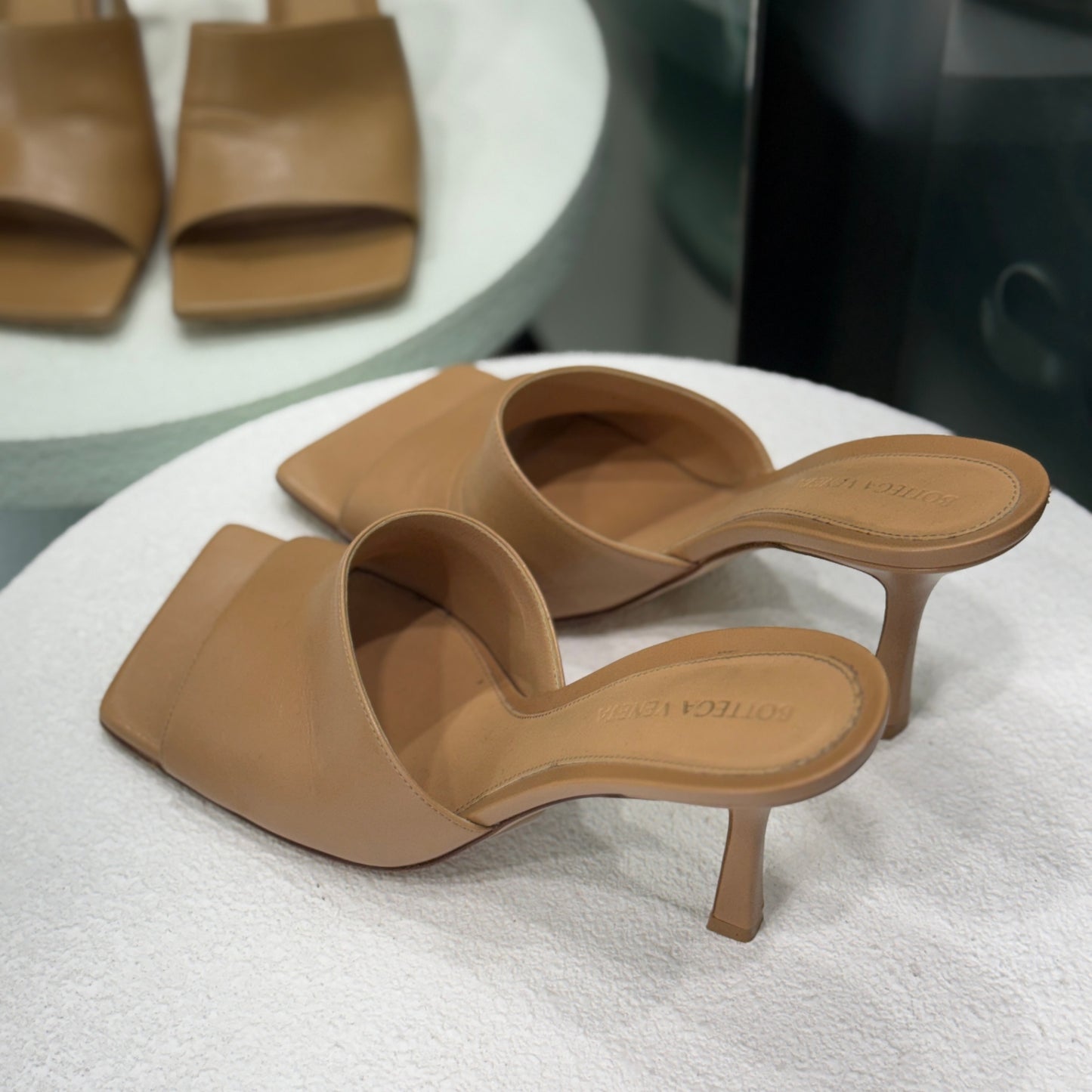 BOTTEGA VENETA Camel Lido Square-Toe Sandals Sz 39