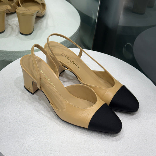 CHANEL Slingbacks Beige & Black Sz 38.5
