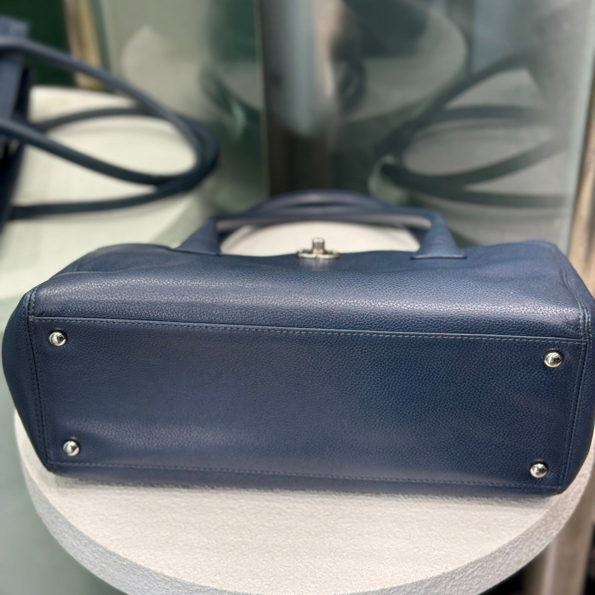 CHANEL Executive Cerf Tote Navy