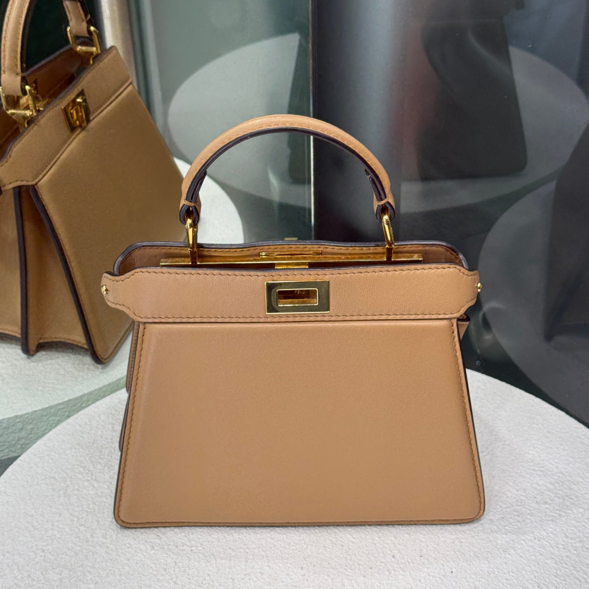 FENDI Peekaboo ISeeU Petit - Camel