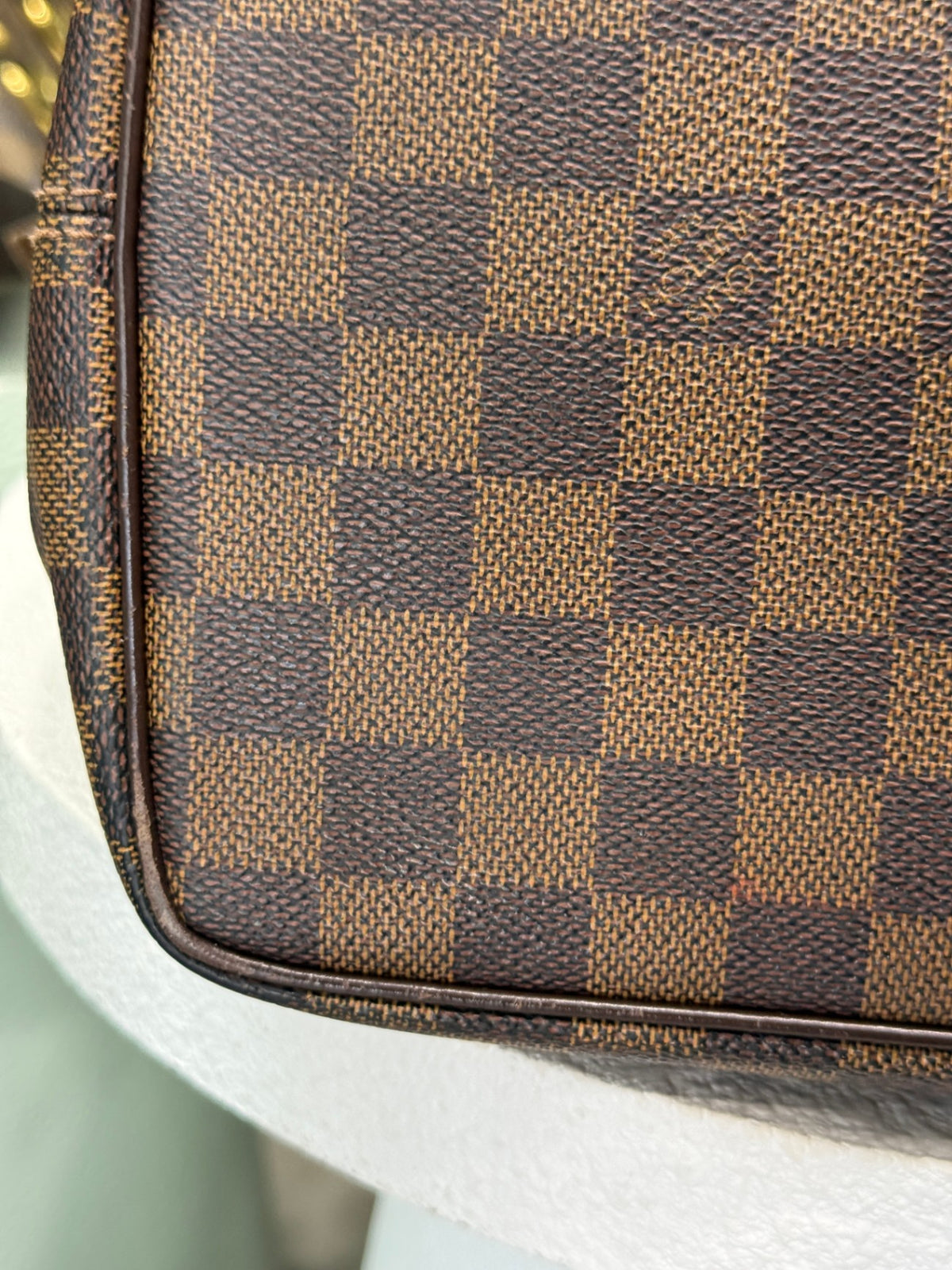 LOUIS VUITTON Damier Brown Checked Neverfull