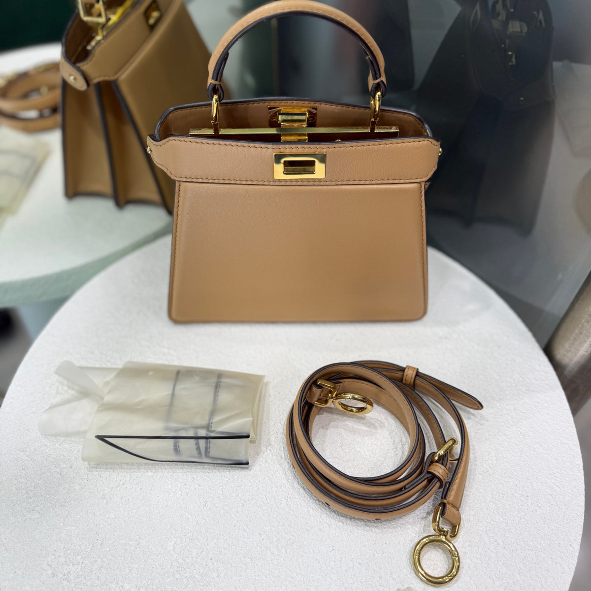 FENDI Peekaboo ISeeU Petit - Camel